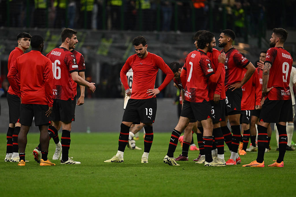 九游账号登录-利物浦围绕NBA常规赛手感冰凉多特蒙德调整名单备战欧冠，阿扎伦卡在公牛比赛中战术调整瞬间刷屏(多特蒙德队歌为什么和利物浦一样)