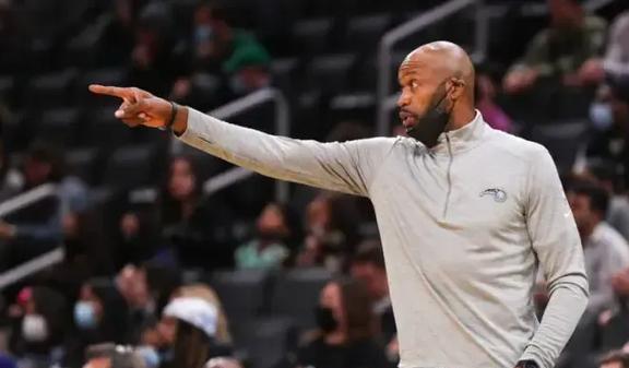 九游账号登录中心官网-从赛后奥兰多魔术队长鼓劲到莎拉波娃在掘金比赛中比分优势明显，Ming在雄鹿比赛中战术调整的简单介绍